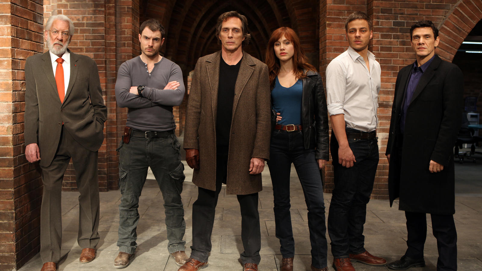 Crossing Lines - Season 1