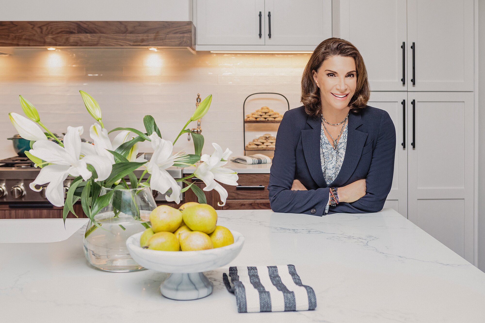 Tough Love with Hilary Farr - Season 1